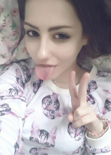 Фото ASMR Trisha Fisher сливы