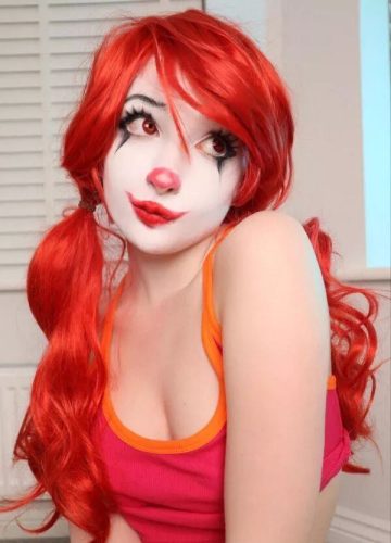Веселый косплей голой rynkerbelle